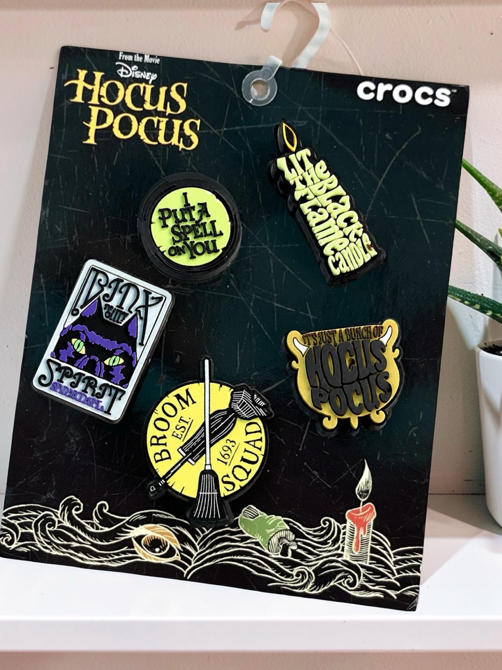 5/25 NEW Disneys Hocus Pocus  Crocs Jibbitz Charm 5-Pack Card | Halloween Witch